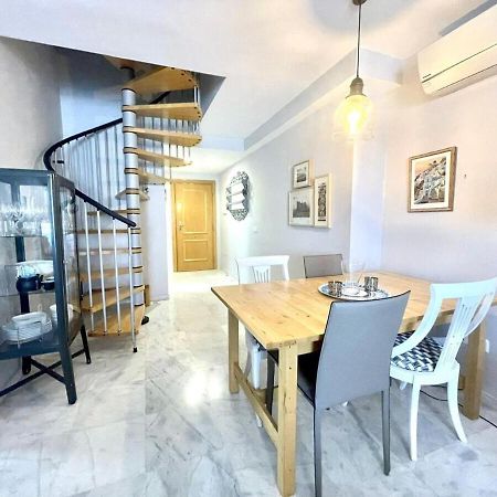 Calu Homes Duplex Cerca Playa De Huelin Málaga Eksteriør bilde