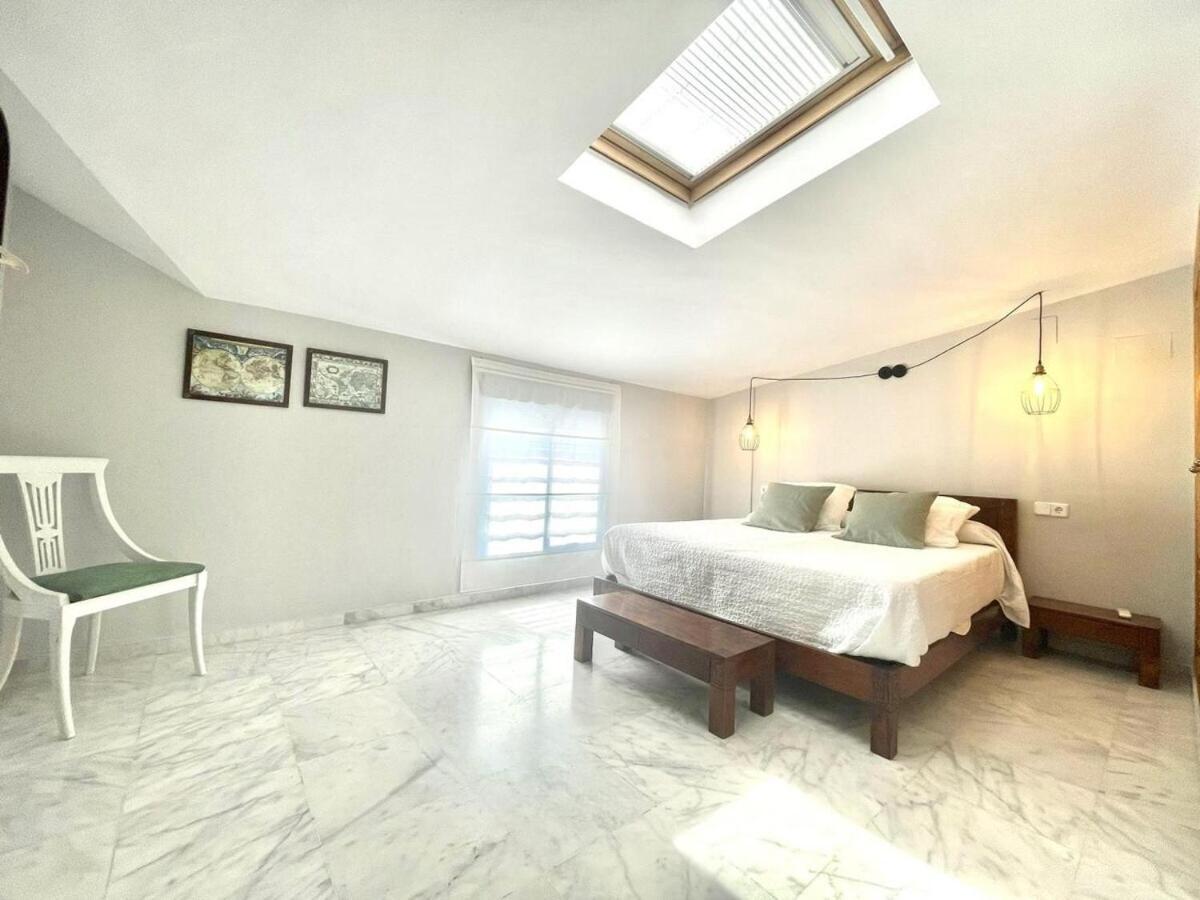 Calu Homes Duplex Cerca Playa De Huelin Málaga Eksteriør bilde