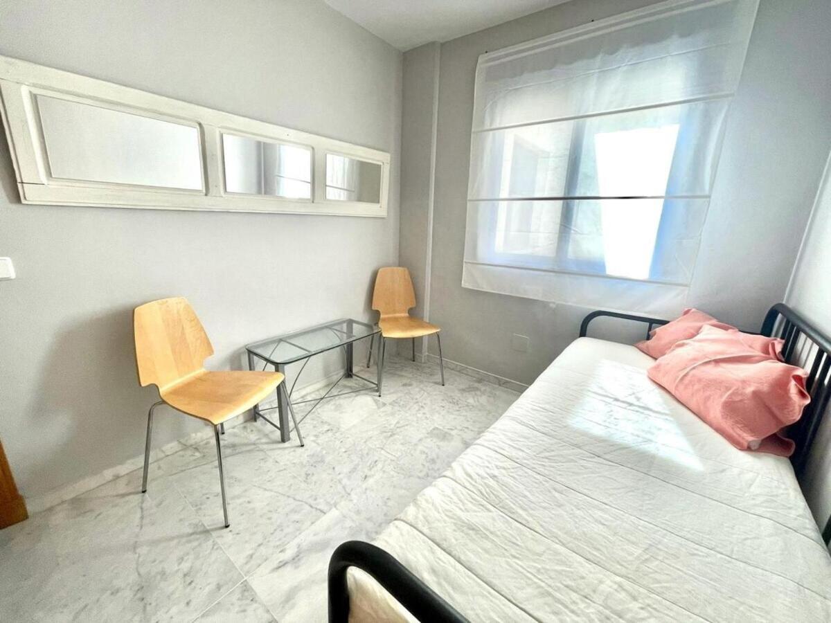 Calu Homes Duplex Cerca Playa De Huelin Málaga Eksteriør bilde
