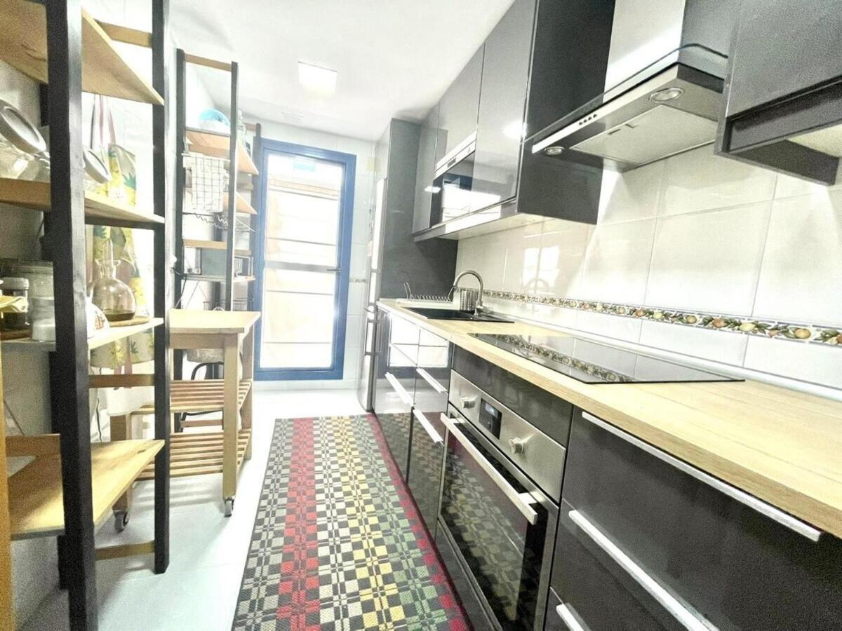 Calu Homes Duplex Cerca Playa De Huelin Málaga Eksteriør bilde