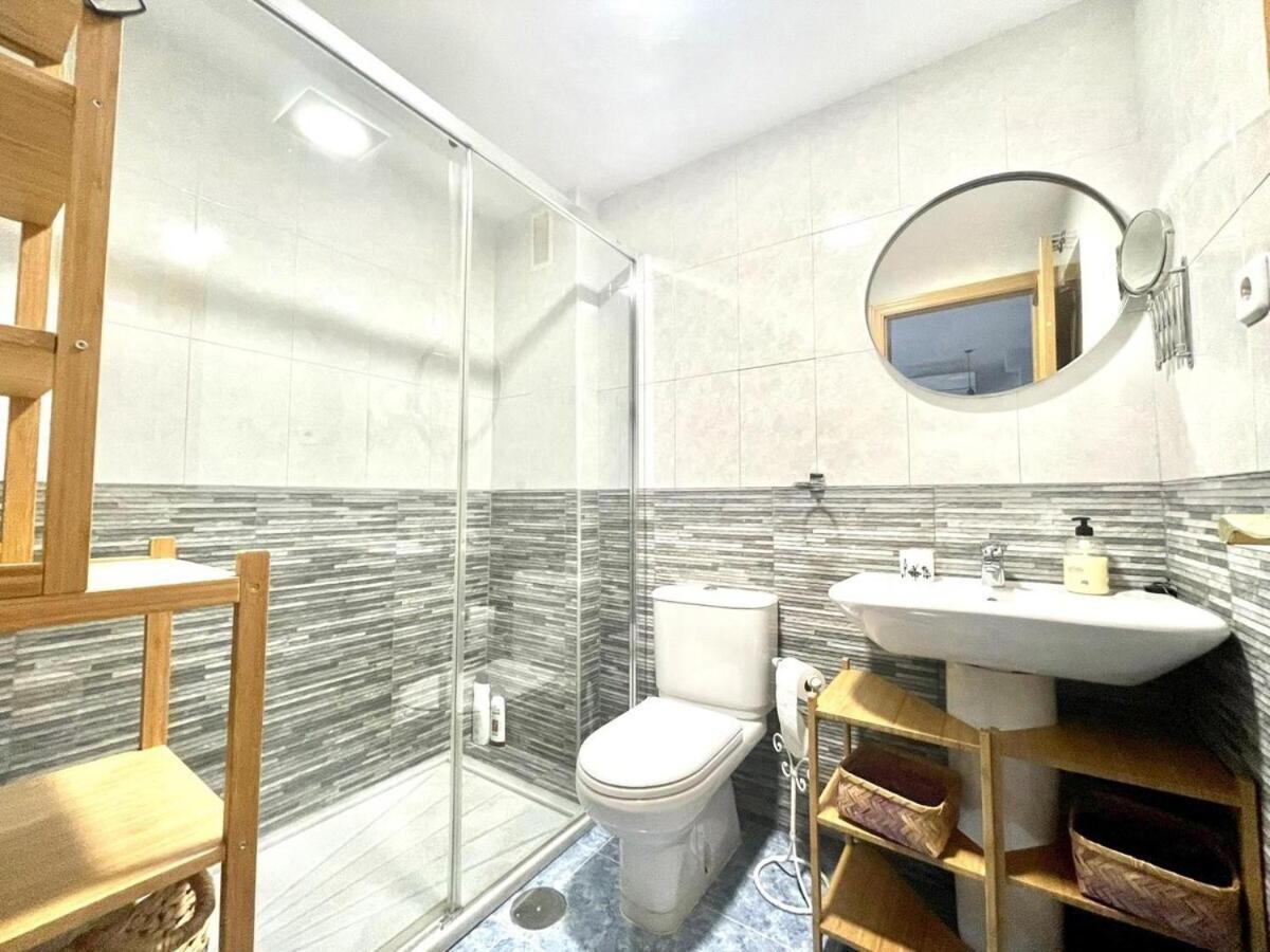 Calu Homes Duplex Cerca Playa De Huelin Málaga Eksteriør bilde