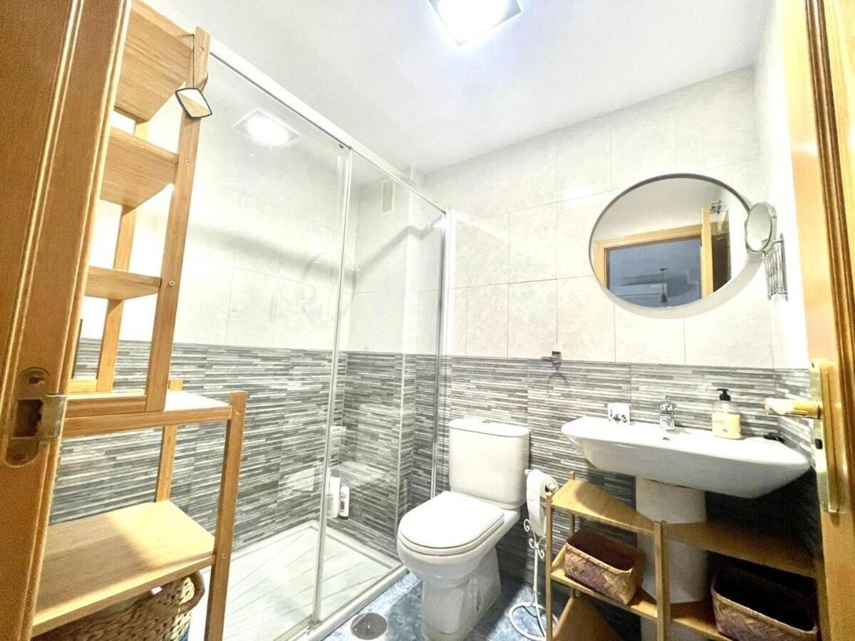 Calu Homes Duplex Cerca Playa De Huelin Málaga Eksteriør bilde